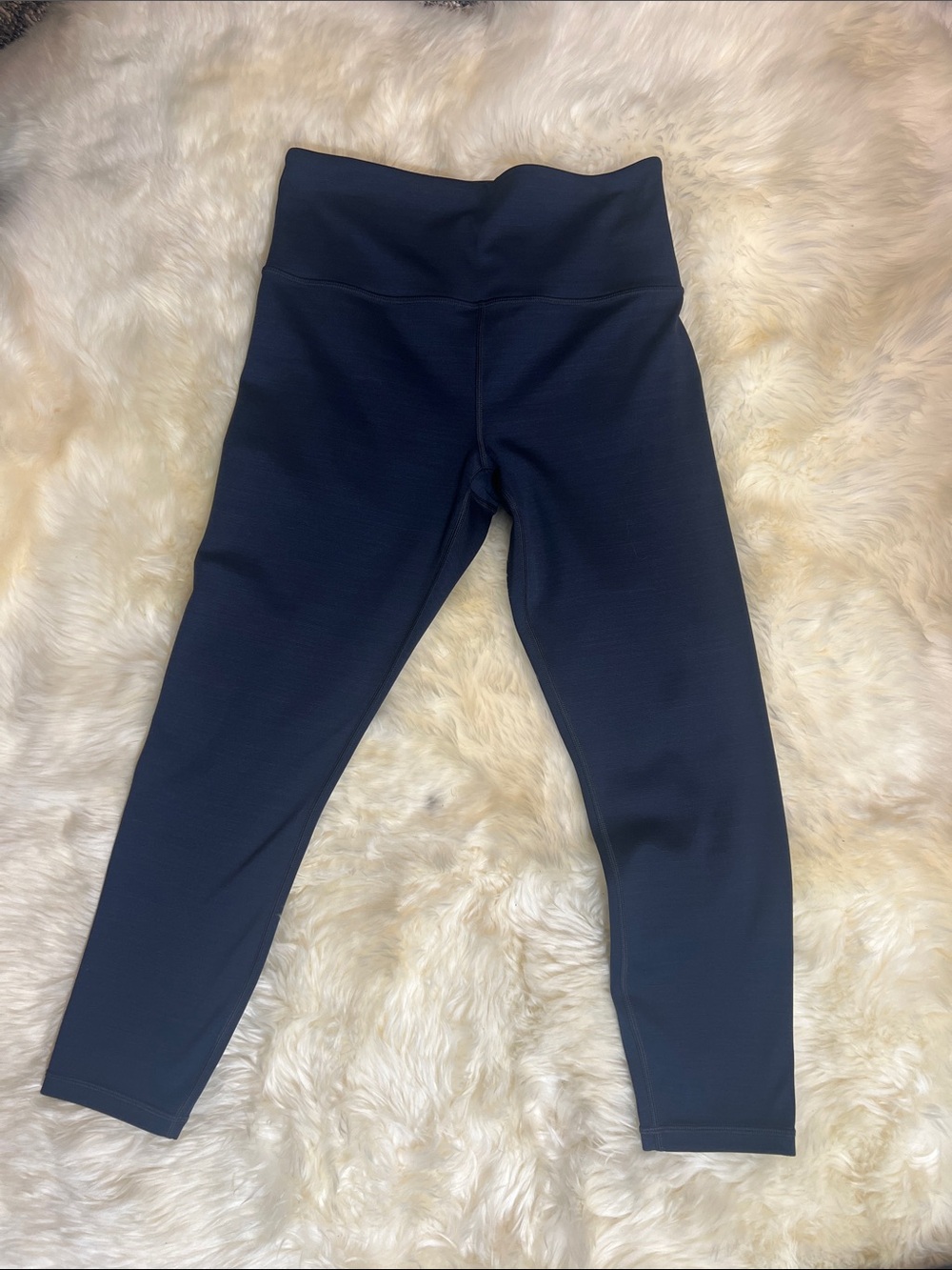 athleta elation navy blue textured 7/8 tight capri leggings Sz M